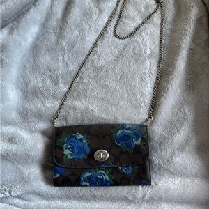 Floral Chain Crossbody Purse Wallet